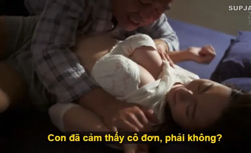 Thấy con trai mãi mê công việc để vợ của con trai cô đơn, bố người chồng làm liều đè nắc con dâu